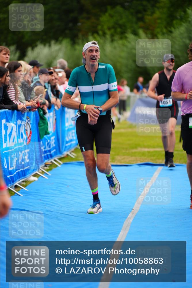 30.08.2026 - Elbe Triathlon Hamburg LAZAROV Photography http://msf.ph/oto/10058863 30.08.2026 11:32:39 Ziel 509, 604, 690, 1051, 1086 meine-sportfotos.de