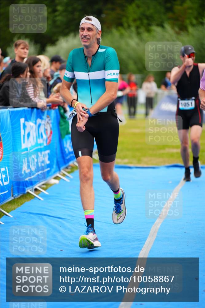 30.08.2026 - Elbe Triathlon Hamburg LAZAROV Photography http://msf.ph/oto/10058867 30.08.2026 11:32:40 Ziel 509, 604, 690, 1051, 1086 meine-sportfotos.de