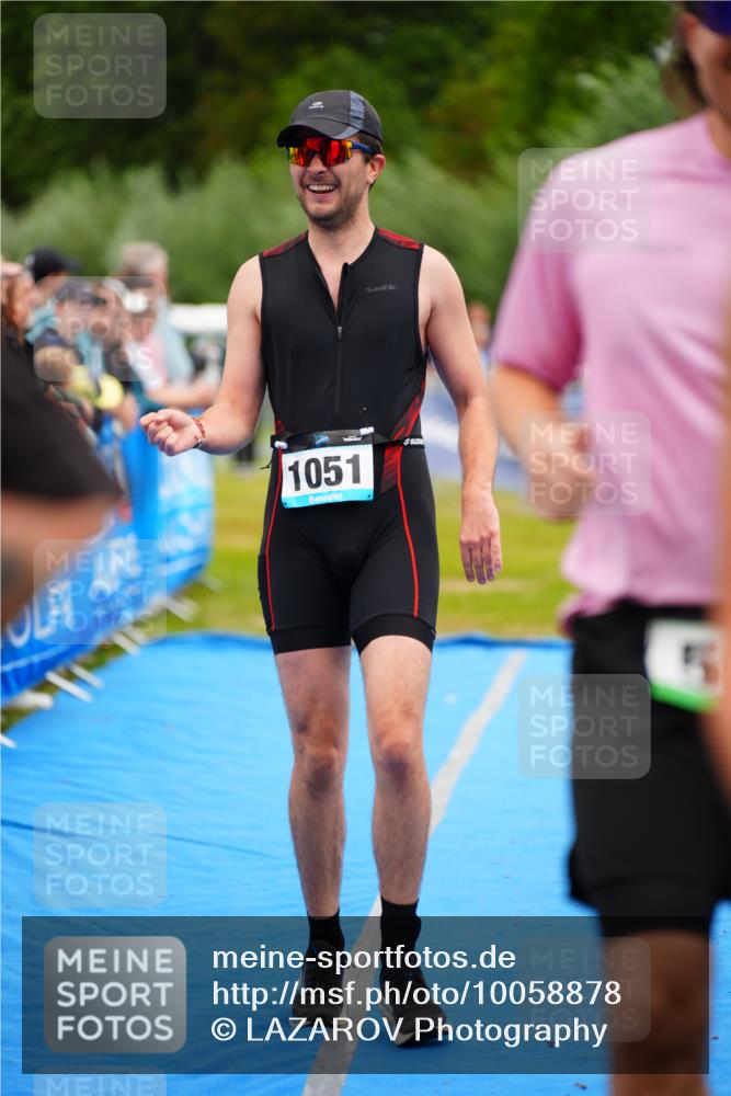 30.08.2026 - Elbe Triathlon Hamburg LAZAROV Photography http://msf.ph/oto/10058878 30.08.2026 11:32:42 Ziel 509, 604, 690, 1051 meine-sportfotos.de
