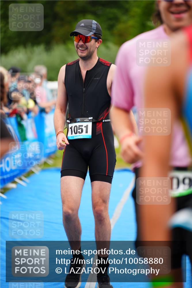 30.08.2026 - Elbe Triathlon Hamburg LAZAROV Photography http://msf.ph/oto/10058880 30.08.2026 11:32:42 Ziel 509, 604, 690, 1051 meine-sportfotos.de
