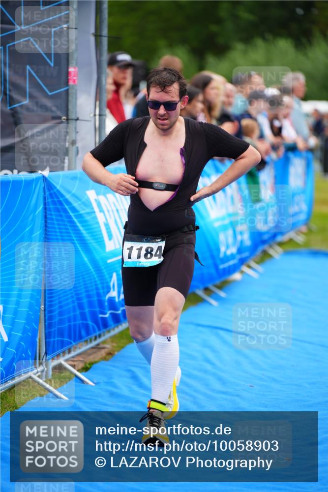30.08.2026 - Elbe Triathlon Hamburg LAZAROV Photography http://msf.ph/oto/10058903 30.08.2026 11:33:03 Ziel 1184 meine-sportfotos.de