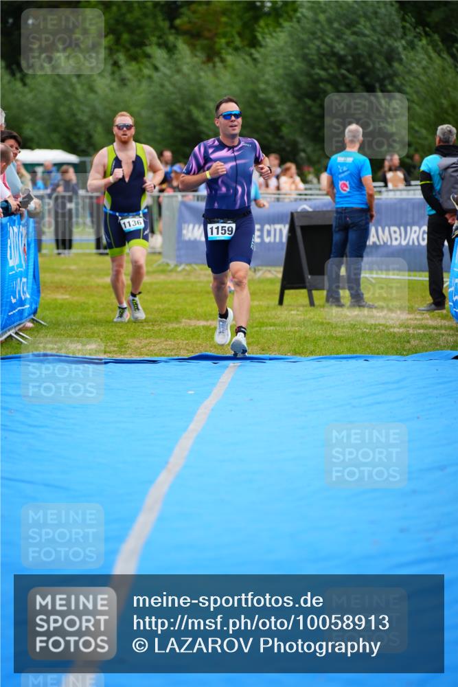 30.08.2026 - Elbe Triathlon Hamburg LAZAROV Photography http://msf.ph/oto/10058913 30.08.2026 11:33:16 Ziel 1136, 1159 meine-sportfotos.de