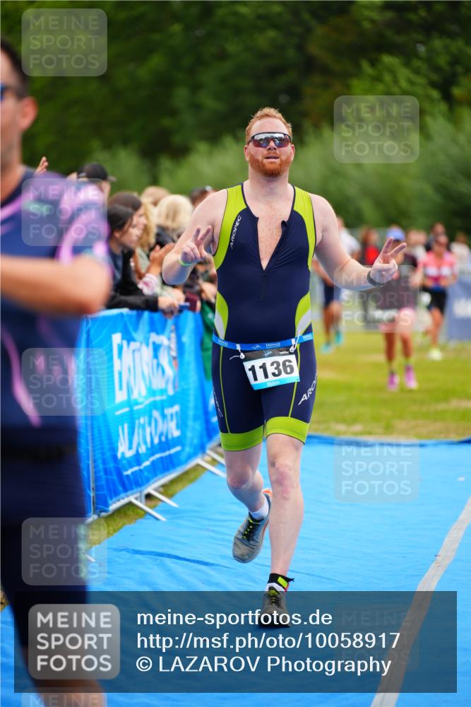 30.08.2026 - Elbe Triathlon Hamburg LAZAROV Photography http://msf.ph/oto/10058917 30.08.2026 11:33:21 Ziel 937, 1136, 1159, 1254 meine-sportfotos.de