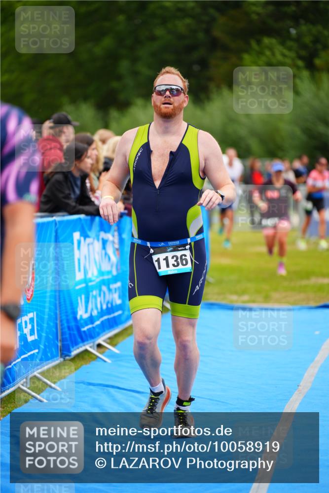 30.08.2026 - Elbe Triathlon Hamburg LAZAROV Photography http://msf.ph/oto/10058919 30.08.2026 11:33:21 Ziel 937, 1136, 1159, 1254 meine-sportfotos.de