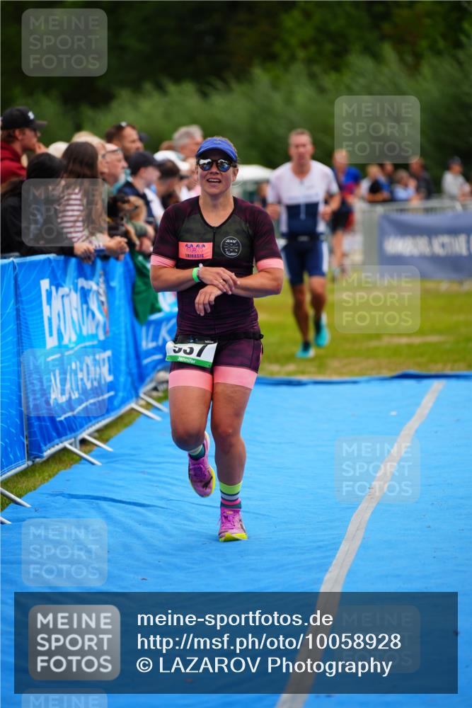 30.08.2026 - Elbe Triathlon Hamburg LAZAROV Photography http://msf.ph/oto/10058928 30.08.2026 11:33:25 Ziel 937, 1254 meine-sportfotos.de