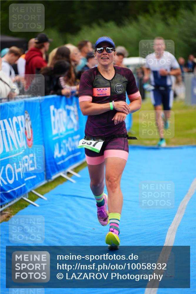 30.08.2026 - Elbe Triathlon Hamburg LAZAROV Photography http://msf.ph/oto/10058932 30.08.2026 11:33:26 Ziel 937, 1254 meine-sportfotos.de