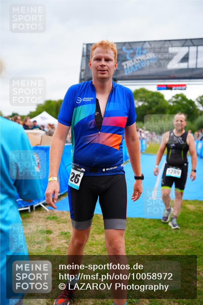 30.08.2026 - Elbe Triathlon Hamburg LAZAROV Photography http://msf.ph/oto/10058972 30.08.2026 11:33:49 Ziel 680, 863, 870 meine-sportfotos.de