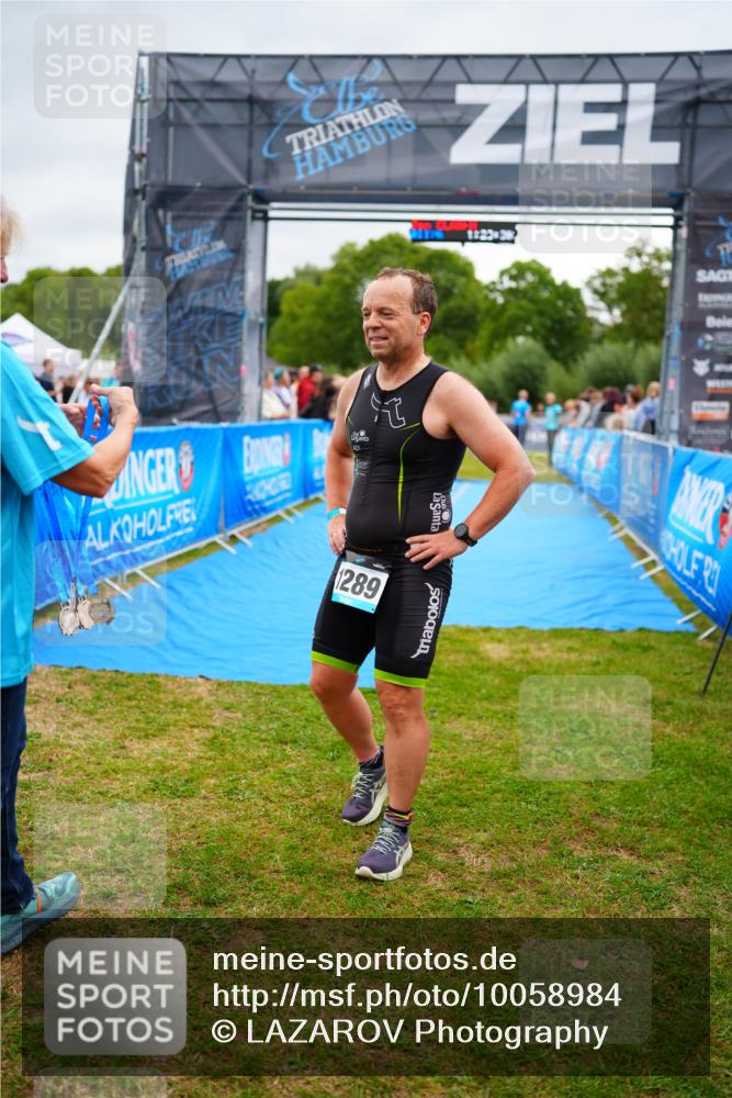30.08.2026 - Elbe Triathlon Hamburg LAZAROV Photography http://msf.ph/oto/10058984 30.08.2026 11:33:52 Ziel 680, 863, 870 meine-sportfotos.de