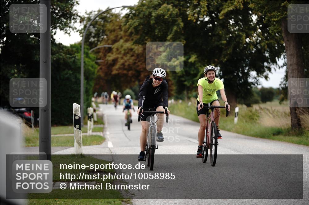 30.08.2026 - Elbe Triathlon Hamburg Michael Burmester http://msf.ph/oto/10058985 30.08.2026 11:27:32 Radfahren 1481, 1604, 1613, 1628 meine-sportfotos.de