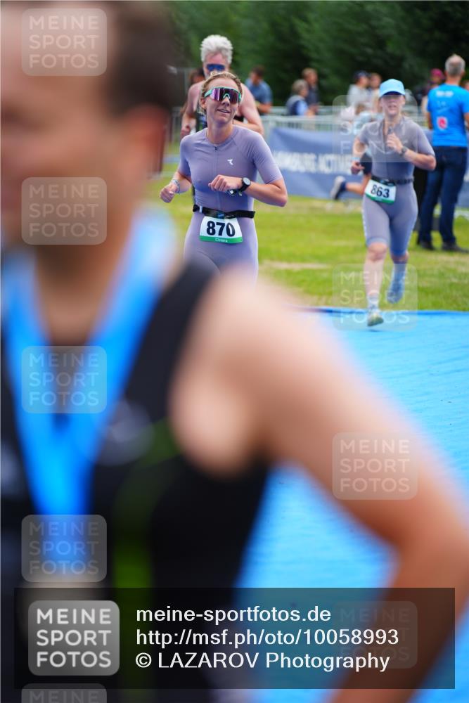 30.08.2026 - Elbe Triathlon Hamburg LAZAROV Photography http://msf.ph/oto/10058993 30.08.2026 11:33:55 Ziel 680, 863, 870, 1452 meine-sportfotos.de