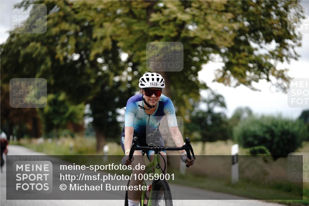 30.08.2026 - Elbe Triathlon Hamburg Michael Burmester http://msf.ph/oto/10059001 30.08.2026 11:27:37 Radfahren 1481, 1518, 1628, 1692 meine-sportfotos.de