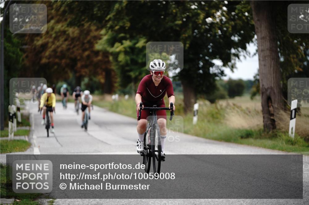 30.08.2026 - Elbe Triathlon Hamburg Michael Burmester http://msf.ph/oto/10059008 30.08.2026 11:27:39 Radfahren 1457, 1481, 1518, 1628, 1657, 1692 meine-sportfotos.de