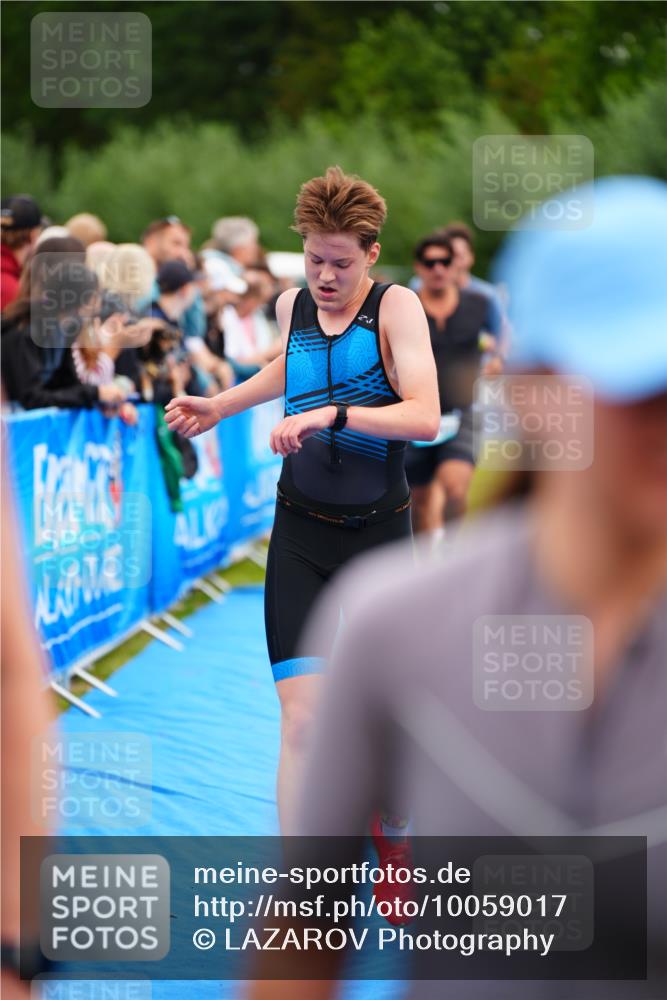 30.08.2026 - Elbe Triathlon Hamburg LAZAROV Photography http://msf.ph/oto/10059017 30.08.2026 11:34:02 Ziel 1166, 1180, 1234, 1452 meine-sportfotos.de