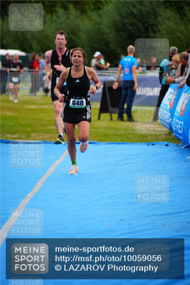30.08.2026 - Elbe Triathlon Hamburg LAZAROV Photography http://msf.ph/oto/10059056 30.08.2026 11:34:17 Ziel 848, 1149, 1153, 1199 meine-sportfotos.de