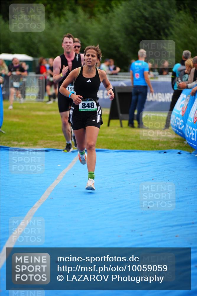 30.08.2026 - Elbe Triathlon Hamburg LAZAROV Photography http://msf.ph/oto/10059059 30.08.2026 11:34:18 Ziel 848, 1149, 1153, 1199 meine-sportfotos.de