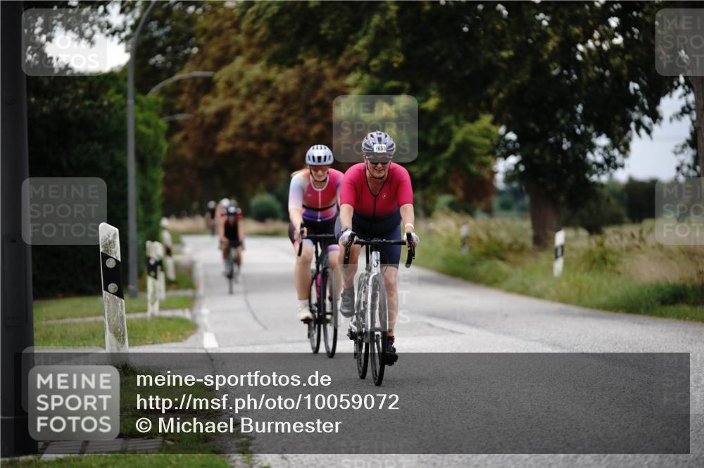 30.08.2026 - Elbe Triathlon Hamburg Michael Burmester http://msf.ph/oto/10059072 30.08.2026 11:28:00 Radfahren 1466, 1606, 1614, 1616, 1693 meine-sportfotos.de