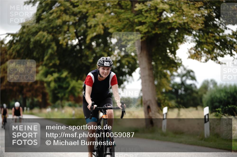 30.08.2026 - Elbe Triathlon Hamburg Michael Burmester http://msf.ph/oto/10059087 30.08.2026 11:28:07 Radfahren 1489, 1606, 1616, 1695, 1710 meine-sportfotos.de