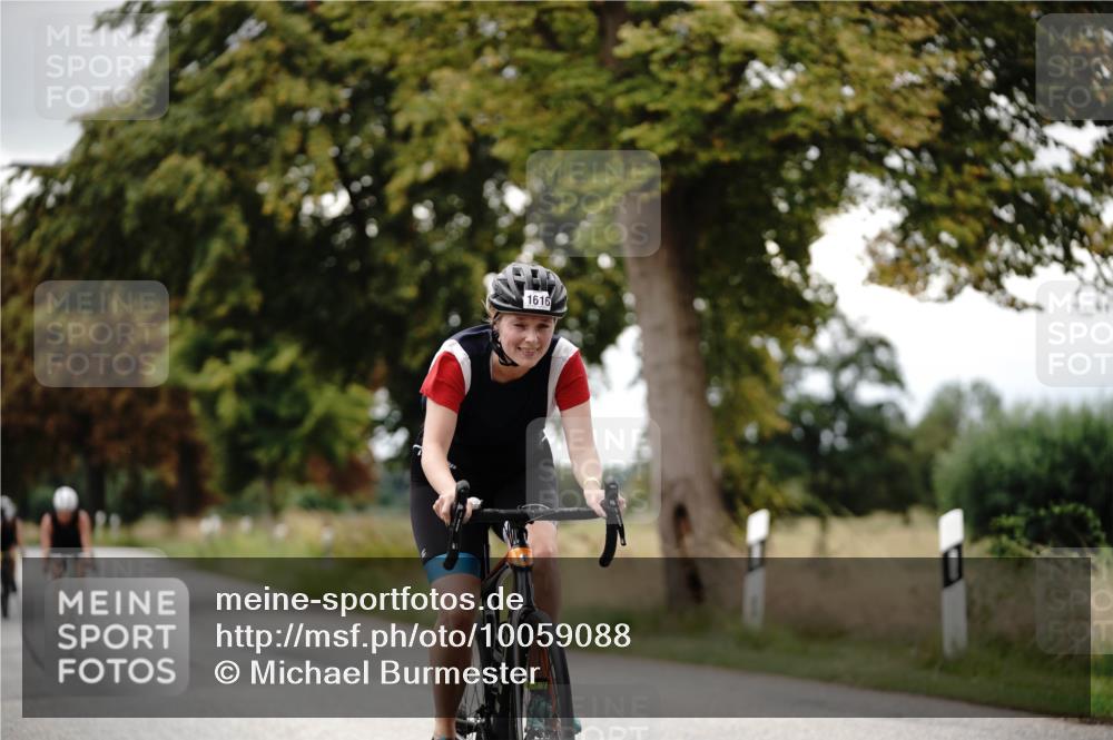 30.08.2026 - Elbe Triathlon Hamburg Michael Burmester http://msf.ph/oto/10059088 30.08.2026 11:28:07 Radfahren 1489, 1606, 1616, 1695, 1710 meine-sportfotos.de
