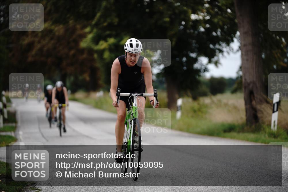 30.08.2026 - Elbe Triathlon Hamburg Michael Burmester http://msf.ph/oto/10059095 30.08.2026 11:28:09 Radfahren 1489, 1616, 1695, 1710 meine-sportfotos.de