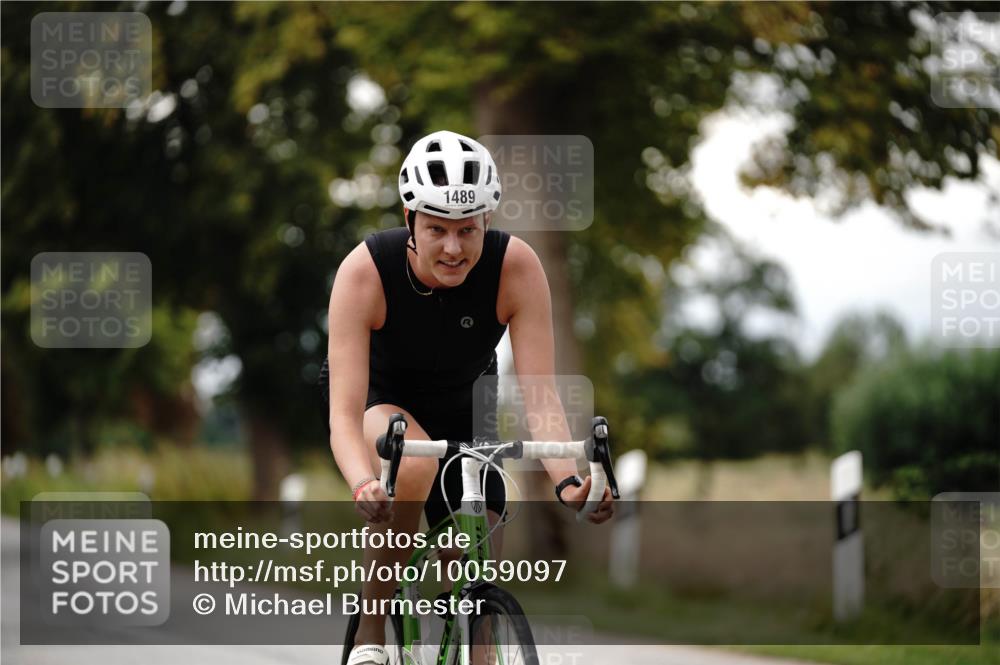 30.08.2026 - Elbe Triathlon Hamburg Michael Burmester http://msf.ph/oto/10059097 30.08.2026 11:28:10 Radfahren 1489, 1695, 1710 meine-sportfotos.de
