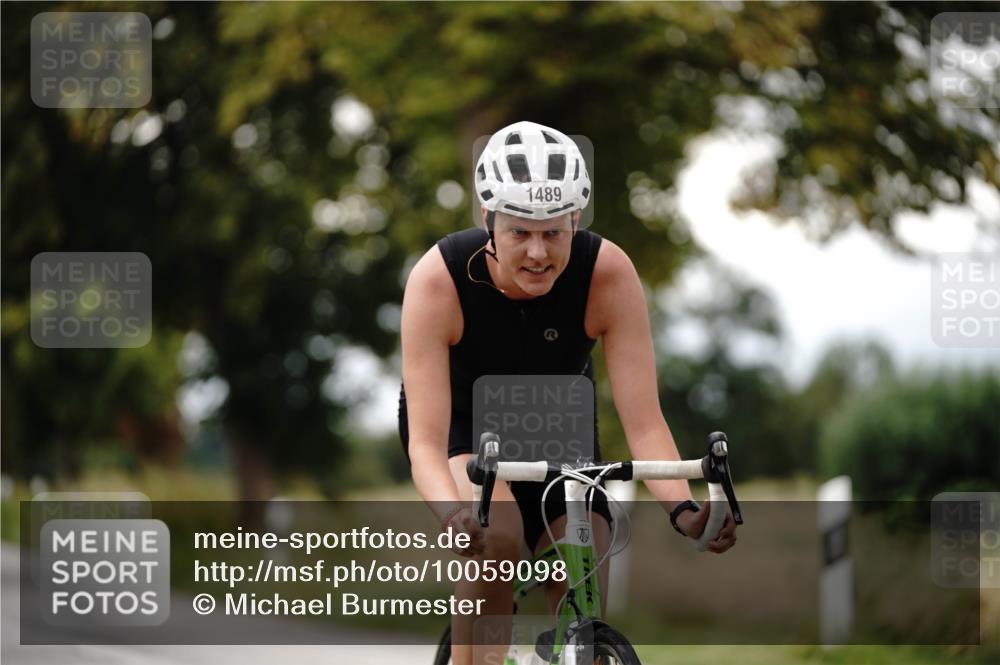 30.08.2026 - Elbe Triathlon Hamburg Michael Burmester http://msf.ph/oto/10059098 30.08.2026 11:28:10 Radfahren 1489, 1695, 1710 meine-sportfotos.de