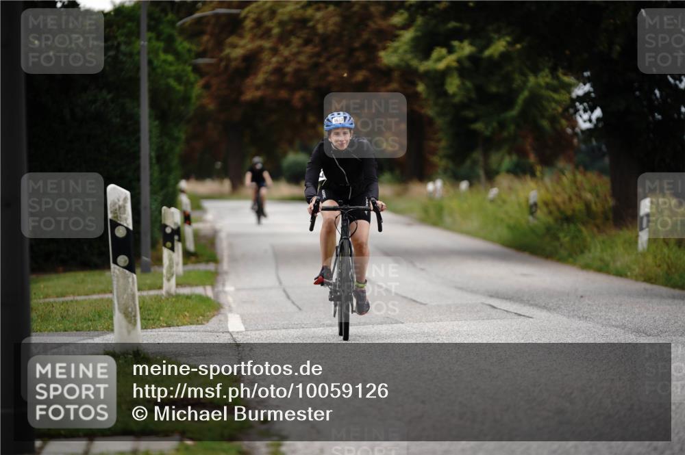 30.08.2026 - Elbe Triathlon Hamburg Michael Burmester http://msf.ph/oto/10059126 30.08.2026 11:28:31 Radfahren 1451, 1617 meine-sportfotos.de
