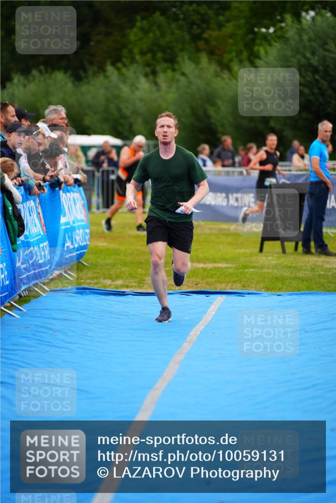 30.08.2026 - Elbe Triathlon Hamburg LAZAROV Photography http://msf.ph/oto/10059131 30.08.2026 11:34:38 Ziel 1141, 1266 meine-sportfotos.de