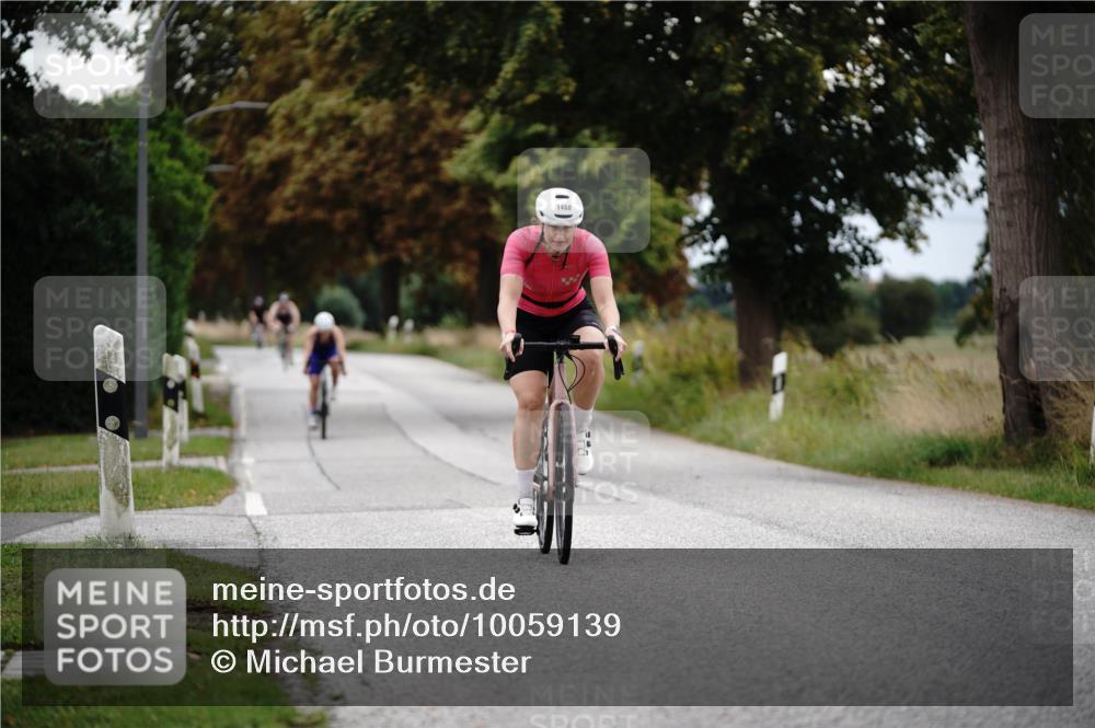30.08.2026 - Elbe Triathlon Hamburg Michael Burmester http://msf.ph/oto/10059139 30.08.2026 11:28:46 Radfahren 1488, 1496, 1526 meine-sportfotos.de