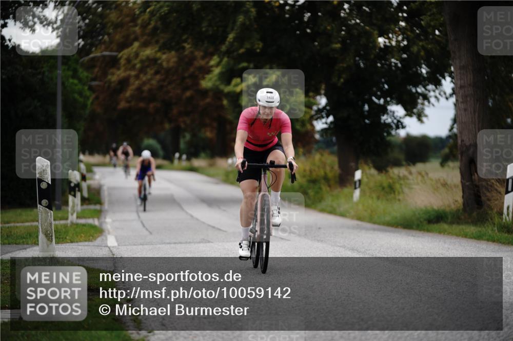 30.08.2026 - Elbe Triathlon Hamburg Michael Burmester http://msf.ph/oto/10059142 30.08.2026 11:28:46 Radfahren 1488, 1496, 1526 meine-sportfotos.de