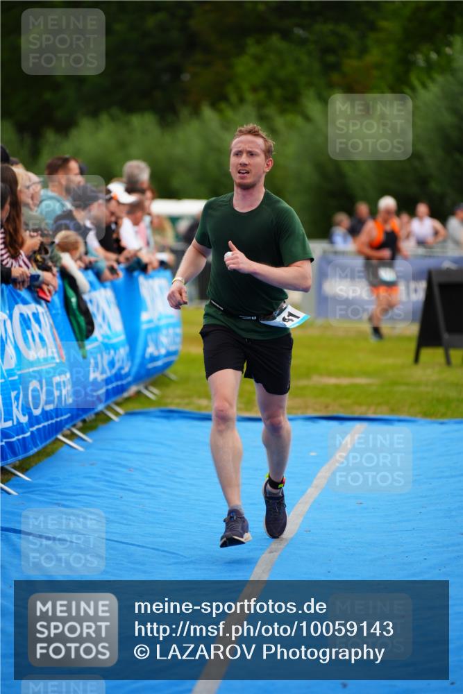 30.08.2026 - Elbe Triathlon Hamburg LAZAROV Photography http://msf.ph/oto/10059143 30.08.2026 11:34:40 Ziel 1034, 1090, 1141 meine-sportfotos.de