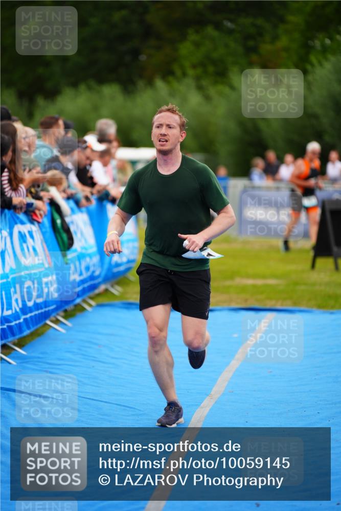 30.08.2026 - Elbe Triathlon Hamburg LAZAROV Photography http://msf.ph/oto/10059145 30.08.2026 11:34:40 Ziel 1034, 1090, 1141 meine-sportfotos.de