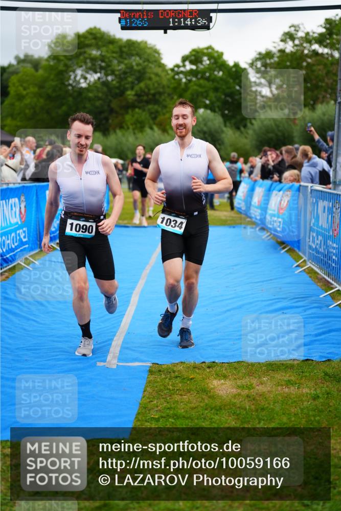 30.08.2026 - Elbe Triathlon Hamburg LAZAROV Photography http://msf.ph/oto/10059166 30.08.2026 11:34:50 Ziel 1034, 1090, 1129, 1157 meine-sportfotos.de