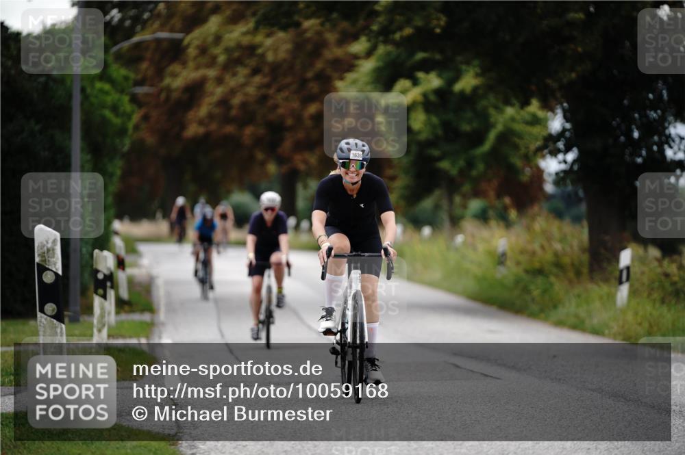 30.08.2026 - Elbe Triathlon Hamburg Michael Burmester http://msf.ph/oto/10059168 30.08.2026 11:28:58 Radfahren 1479, 1636, 1646 meine-sportfotos.de