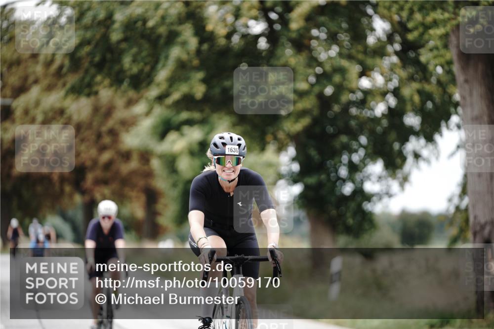 30.08.2026 - Elbe Triathlon Hamburg Michael Burmester http://msf.ph/oto/10059170 30.08.2026 11:28:59 Radfahren 1479, 1636, 1646 meine-sportfotos.de