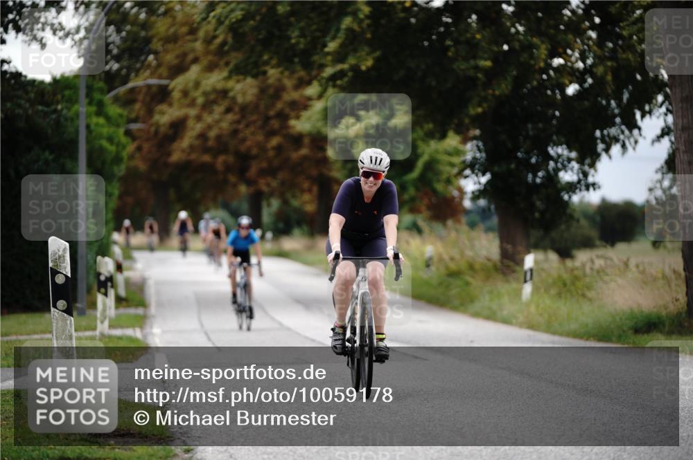 30.08.2026 - Elbe Triathlon Hamburg Michael Burmester http://msf.ph/oto/10059178 30.08.2026 11:29:00 Radfahren 1479, 1551, 1636, 1646 meine-sportfotos.de