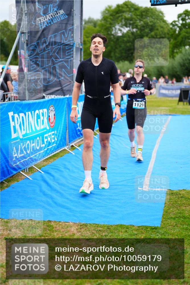 30.08.2026 - Elbe Triathlon Hamburg LAZAROV Photography http://msf.ph/oto/10059179 30.08.2026 11:34:54 Ziel 578, 903, 1129, 1157, 1441 meine-sportfotos.de
