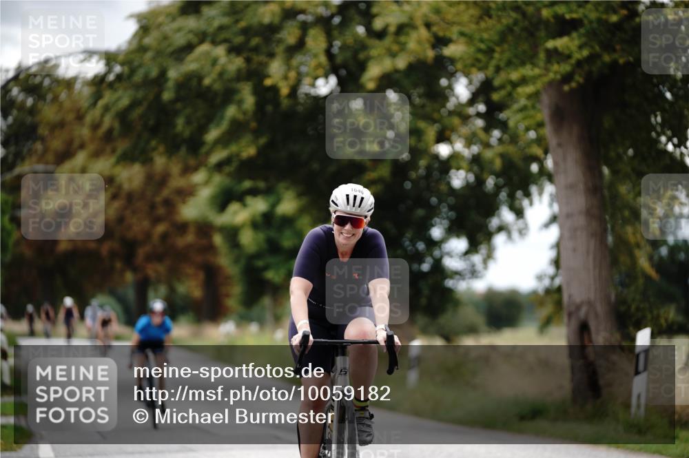 30.08.2026 - Elbe Triathlon Hamburg Michael Burmester http://msf.ph/oto/10059182 30.08.2026 11:29:01 Radfahren 1479, 1551, 1588, 1636, 1646 meine-sportfotos.de