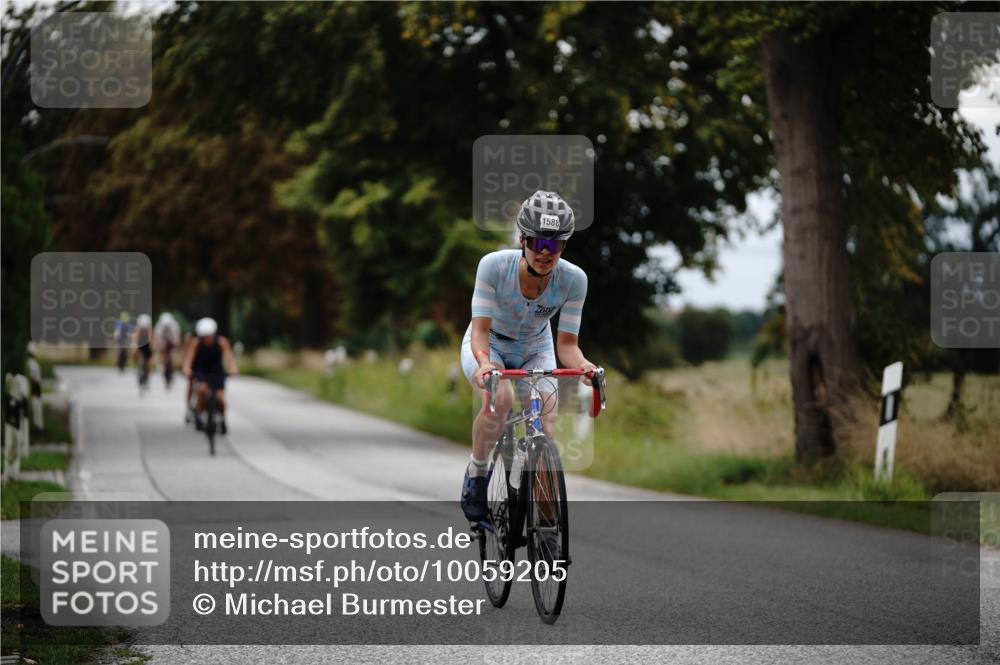 30.08.2026 - Elbe Triathlon Hamburg Michael Burmester http://msf.ph/oto/10059205 30.08.2026 11:29:09 Radfahren 1551, 1563, 1588, 1669, 1674 meine-sportfotos.de