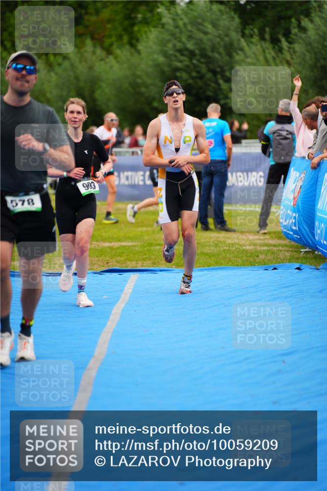 30.08.2026 - Elbe Triathlon Hamburg LAZAROV Photography http://msf.ph/oto/10059209 30.08.2026 11:35:00 Ziel 578, 903, 1213, 1230, 1441 meine-sportfotos.de