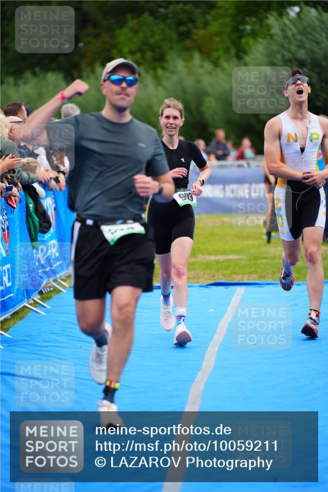 30.08.2026 - Elbe Triathlon Hamburg LAZAROV Photography http://msf.ph/oto/10059211 30.08.2026 11:35:01 Ziel 578, 903, 1213, 1230, 1441 meine-sportfotos.de