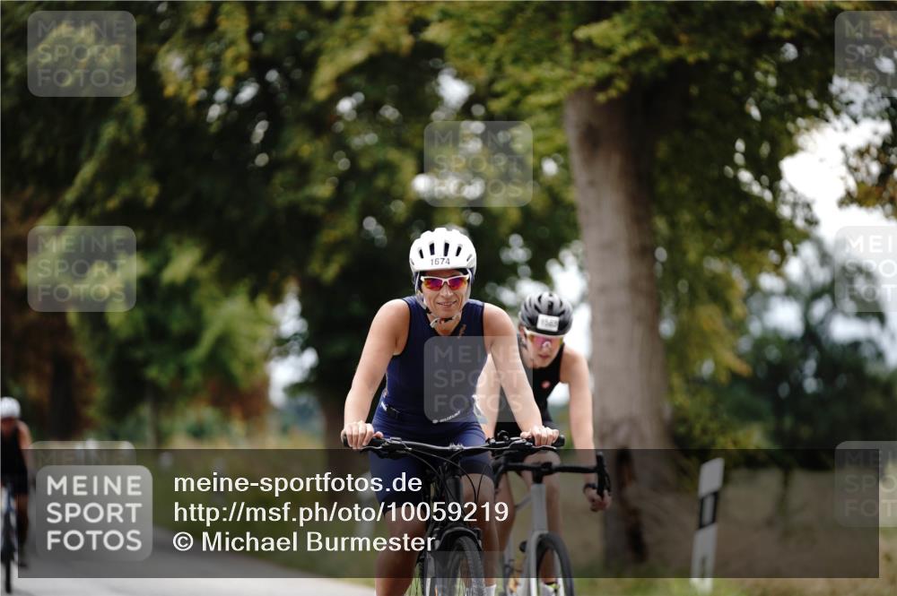 30.08.2026 - Elbe Triathlon Hamburg Michael Burmester http://msf.ph/oto/10059219 30.08.2026 11:29:13 Radfahren 1382, 1563, 1669, 1674 meine-sportfotos.de