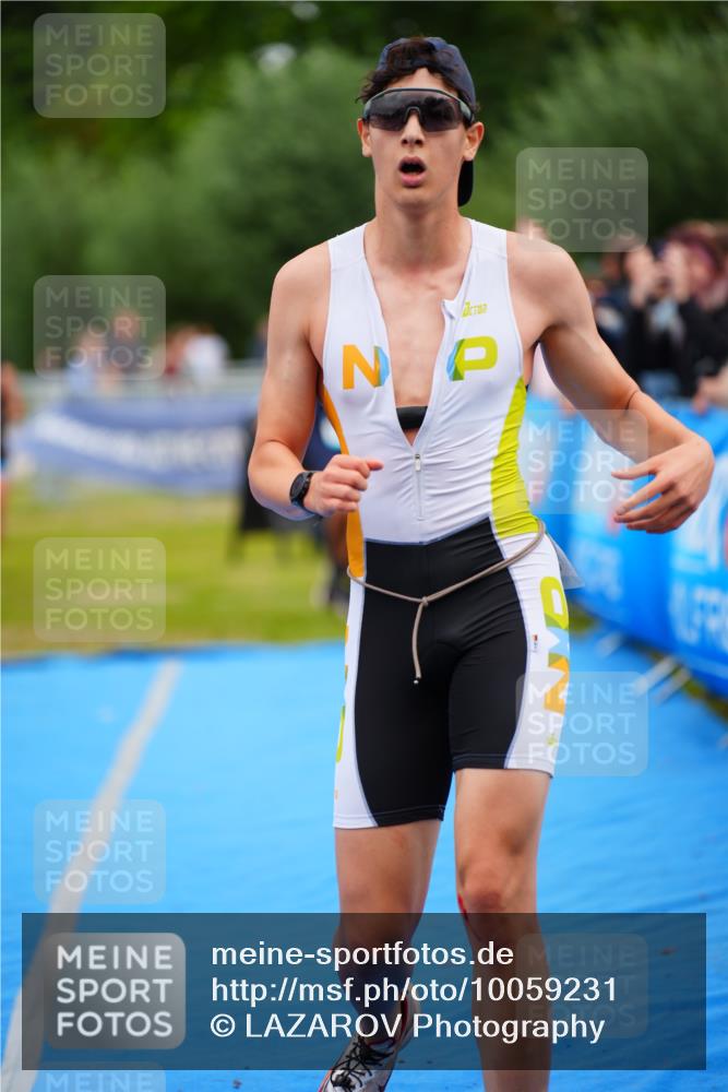 30.08.2026 - Elbe Triathlon Hamburg LAZAROV Photography http://msf.ph/oto/10059231 30.08.2026 11:35:03 Ziel 578, 903, 1213, 1230, 1441 meine-sportfotos.de