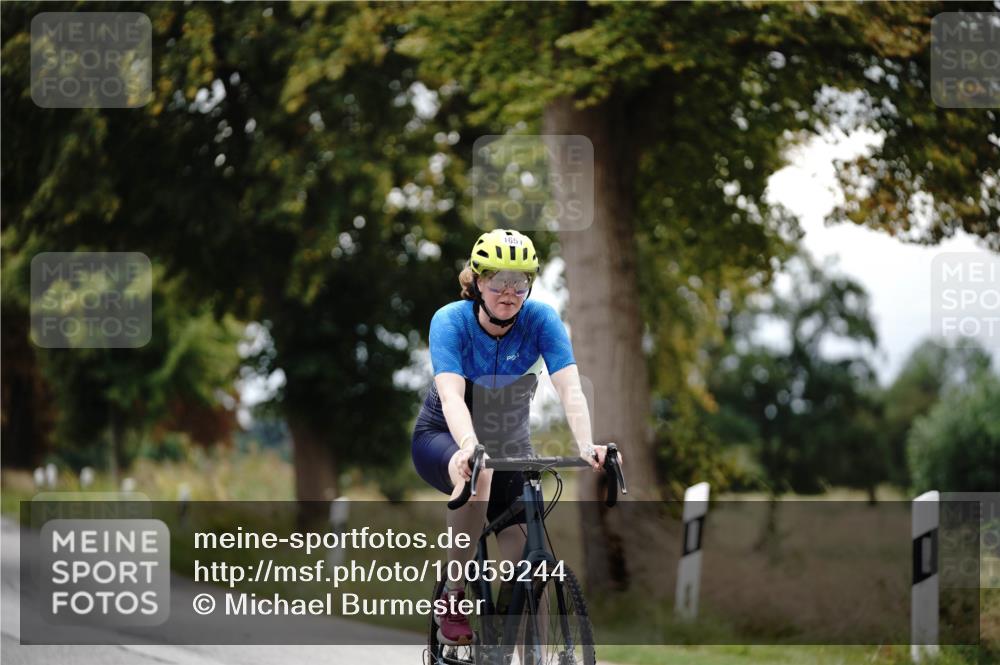 30.08.2026 - Elbe Triathlon Hamburg Michael Burmester http://msf.ph/oto/10059244 30.08.2026 11:29:21 Radfahren 1382, 1651 meine-sportfotos.de