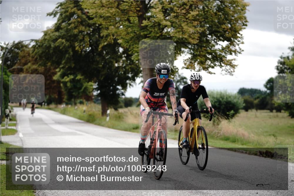 30.08.2026 - Elbe Triathlon Hamburg Michael Burmester http://msf.ph/oto/10059248 30.08.2026 11:29:29 Radfahren 1572, 1575, 1641, 1653 meine-sportfotos.de