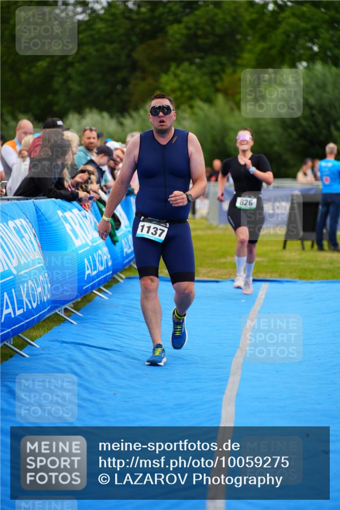 30.08.2026 - Elbe Triathlon Hamburg LAZAROV Photography http://msf.ph/oto/10059275 30.08.2026 11:35:17 Ziel 780, 826, 1137, 1318 meine-sportfotos.de