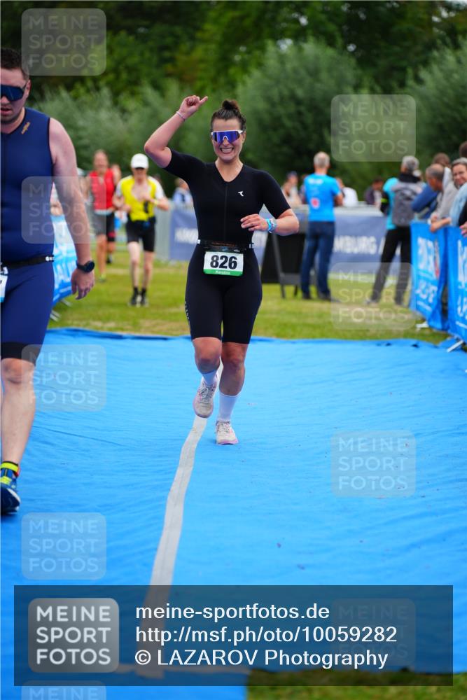 30.08.2026 - Elbe Triathlon Hamburg LAZAROV Photography http://msf.ph/oto/10059282 30.08.2026 11:35:18 Ziel 780, 826, 1137, 1318 meine-sportfotos.de