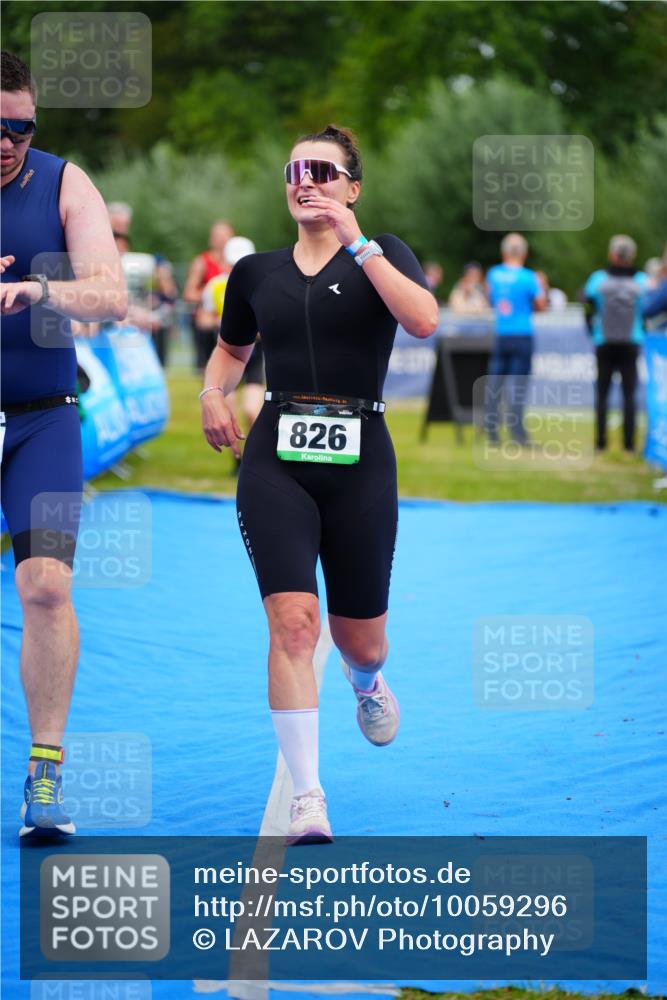 30.08.2026 - Elbe Triathlon Hamburg LAZAROV Photography http://msf.ph/oto/10059296 30.08.2026 11:35:19 Ziel 780, 826, 1137, 1318 meine-sportfotos.de