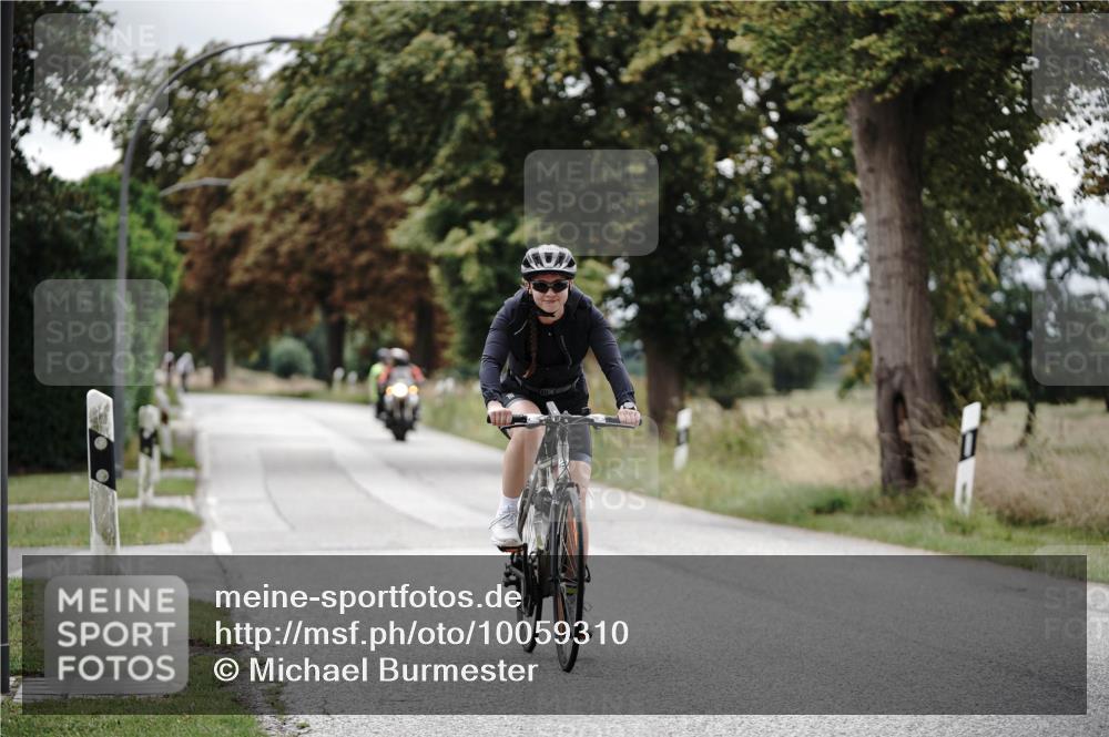 30.08.2026 - Elbe Triathlon Hamburg Michael Burmester http://msf.ph/oto/10059310 30.08.2026 11:30:03 Radfahren 1503 meine-sportfotos.de