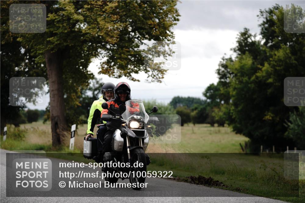 30.08.2026 - Elbe Triathlon Hamburg Michael Burmester http://msf.ph/oto/10059322 30.08.2026 11:30:07 Radfahren  meine-sportfotos.de