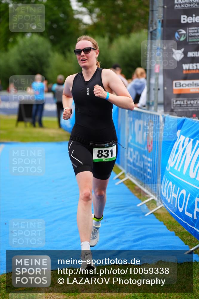 30.08.2026 - Elbe Triathlon Hamburg LAZAROV Photography http://msf.ph/oto/10059338 30.08.2026 11:35:30 Ziel 831, 961, 1177, 1237 meine-sportfotos.de